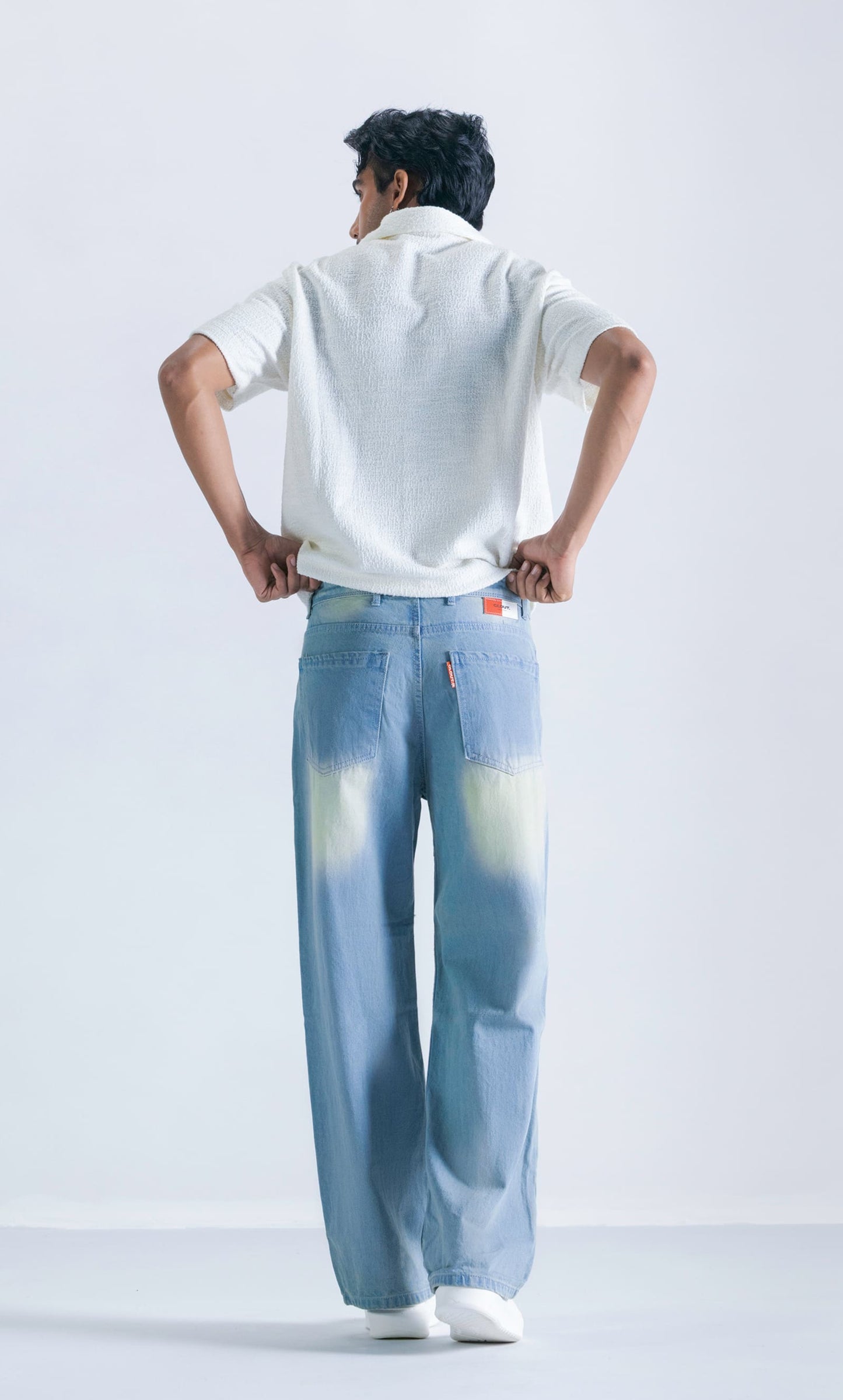 Straight fit jeans with hemp stitching