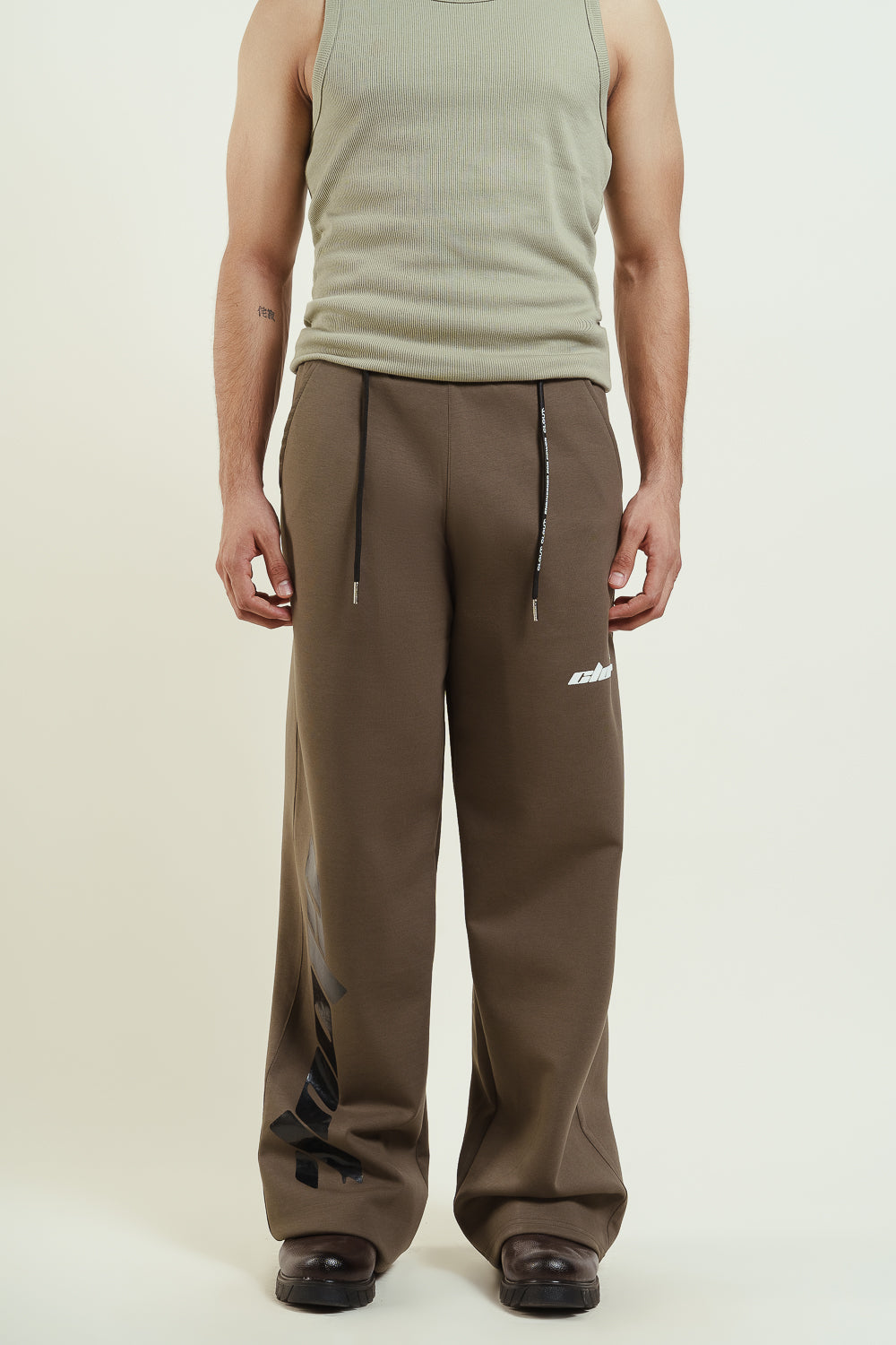 Basic olive joggers