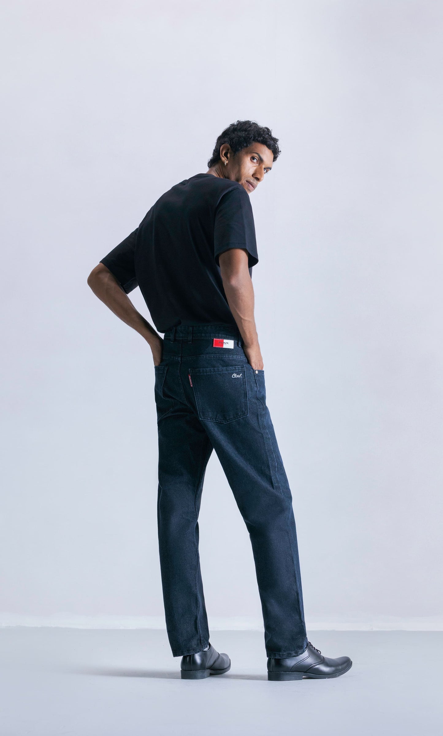 Relaxed Slim Fit Jeans - Dark Black
