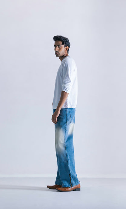 baggy fit jeans with ankle zipper detail