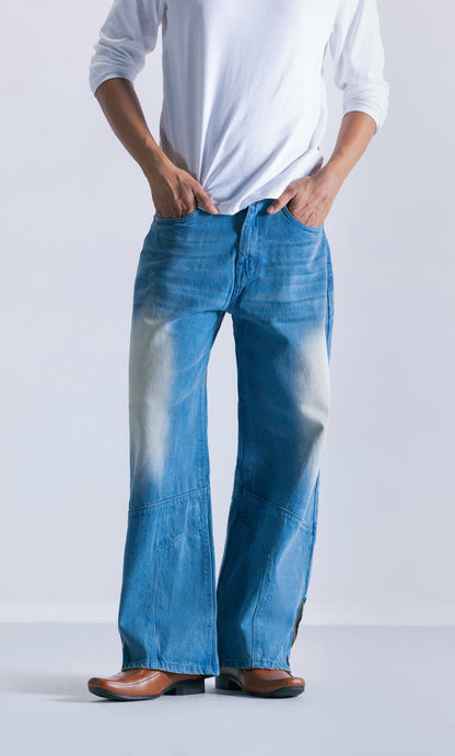 baggy fit jeans with ankle zipper detail
